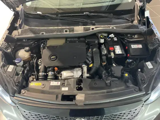 PEUGEOT 2008 II - voiture d'occasion - Photo 21