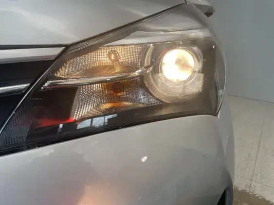 TOYOTA YARIS III - voiture d'occasion - Photo 22