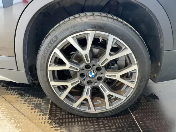 BMW X1 U11 - voiture d'occasion - Photo 24