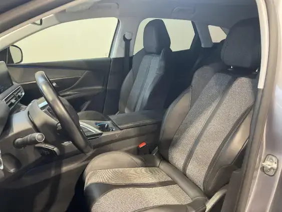 PEUGEOT 3008 II - voiture d'occasion - Photo 18