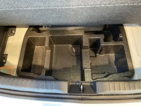 TOYOTA YARIS IV - voiture d'occasion - Photo 17