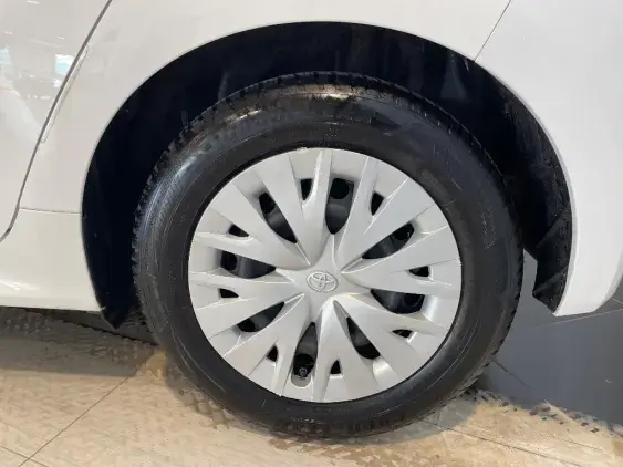 TOYOTA YARIS IV - voiture d'occasion - Photo 24