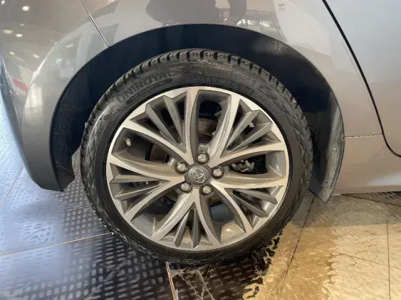 TOYOTA YARIS IV - voiture d'occasion - Photo 25