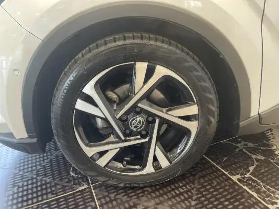 TOYOTA C-HR - voiture d'occasion - Photo 23