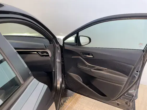 TOYOTA C-HR - voiture d'occasion - Photo 20