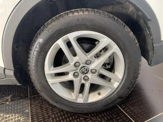 TOYOTA C-HR - voiture d'occasion - Photo 24