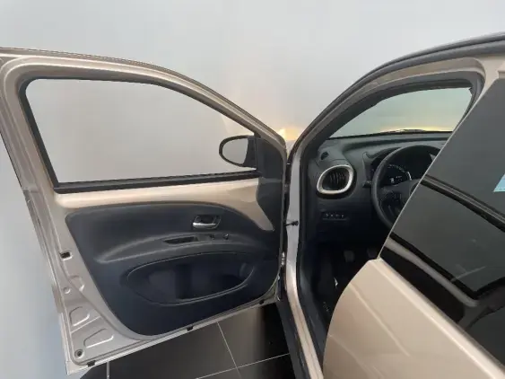 TOYOTA AYGO X - voiture d'occasion - Photo 19