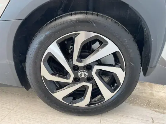 TOYOTA AYGO X - voiture d'occasion - Photo 24