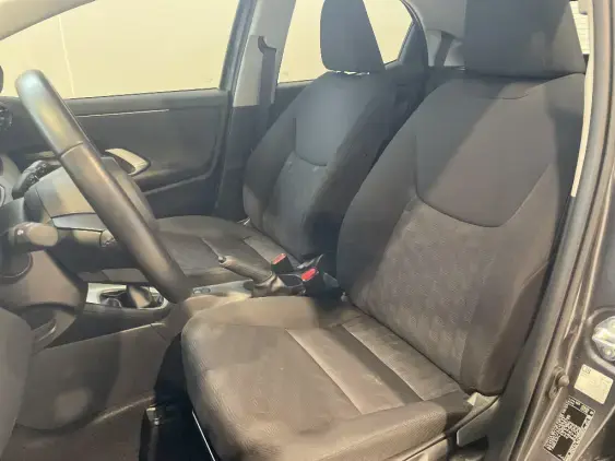 TOYOTA YARIS IV - voiture d'occasion - Photo 18