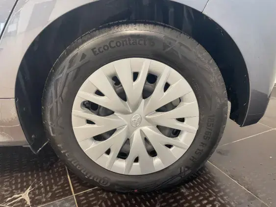 TOYOTA YARIS IV - voiture d'occasion - Photo 24