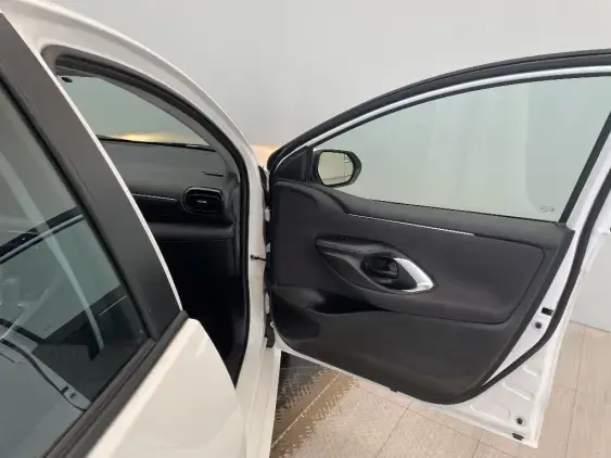 TOYOTA YARIS IV - voiture d'occasion - Photo 20