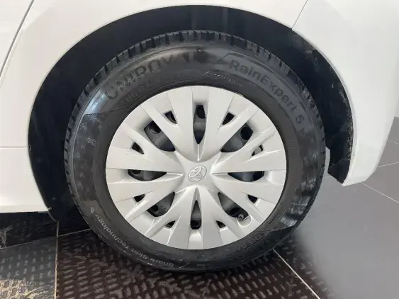 TOYOTA YARIS IV - voiture d'occasion - Photo 24