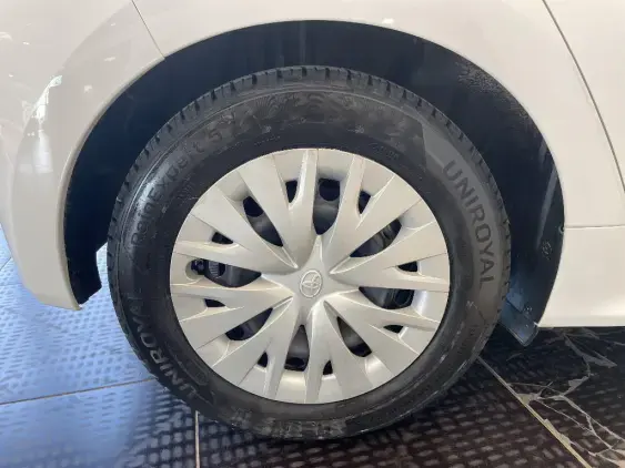 TOYOTA YARIS IV - voiture d'occasion - Photo 25