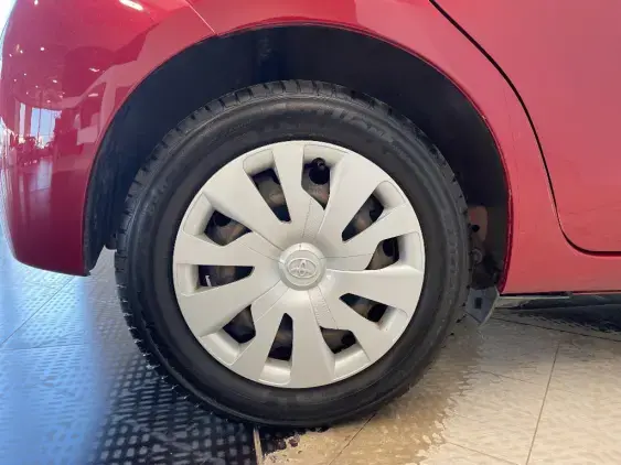 TOYOTA YARIS III - voiture d'occasion - Photo 25