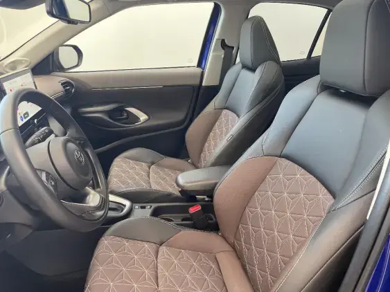 TOYOTA YARIS CROSS I - voiture d'occasion - Photo 18