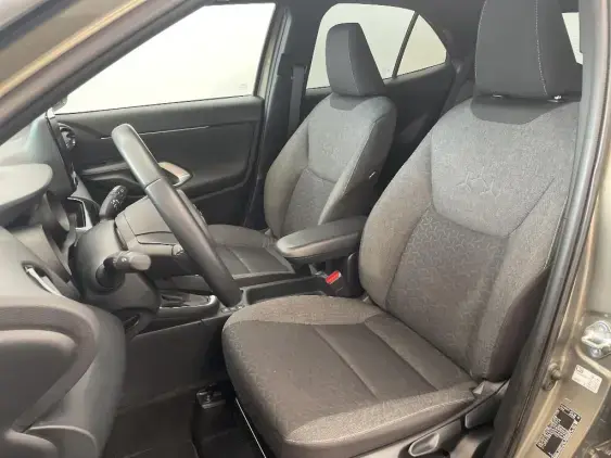 TOYOTA YARIS CROSS I - voiture d'occasion - Photo 18