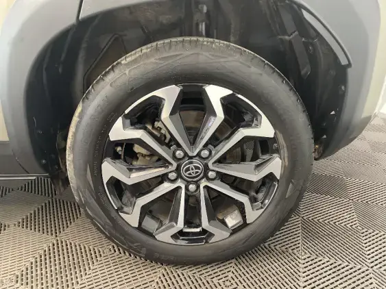 TOYOTA YARIS CROSS I - voiture d'occasion - Photo 24