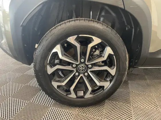 TOYOTA YARIS CROSS I - voiture d'occasion - Photo 25