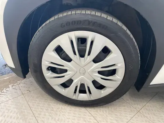 TOYOTA AYGO X - voiture d'occasion - Photo 23