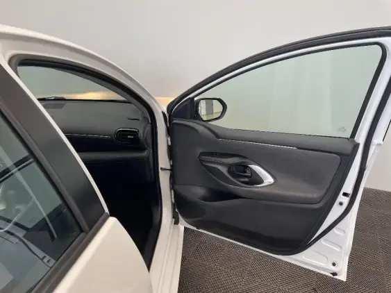 TOYOTA YARIS IV - voiture d'occasion - Photo 20