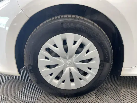 TOYOTA YARIS IV - voiture d'occasion - Photo 23