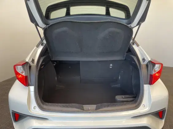 TOYOTA C-HR - voiture d'occasion - Photo 16