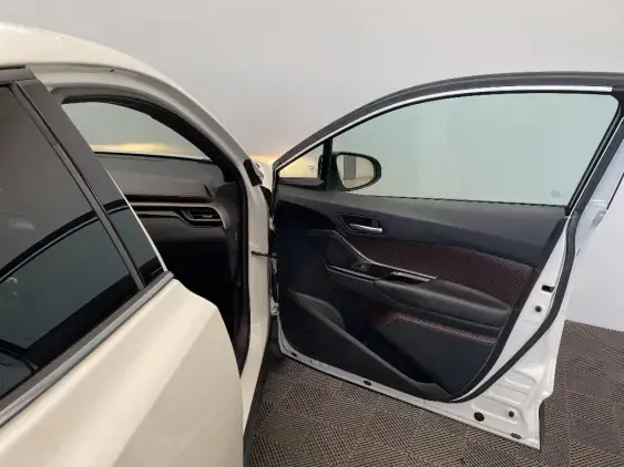 TOYOTA C-HR - voiture d'occasion - Photo 20