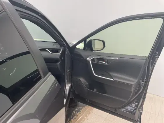 TOYOTA RAV4 V - voiture d'occasion - Photo 20