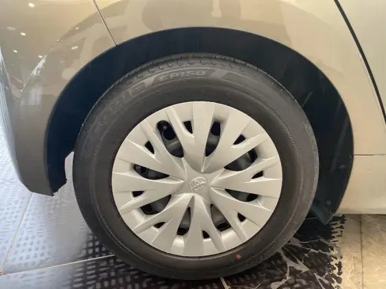 TOYOTA YARIS IV - voiture d'occasion - Photo 25