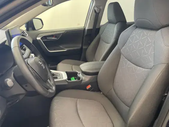 TOYOTA RAV4 V - voiture d'occasion - Photo 18