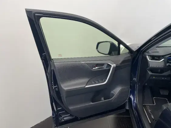 TOYOTA RAV4 V - voiture d'occasion - Photo 19