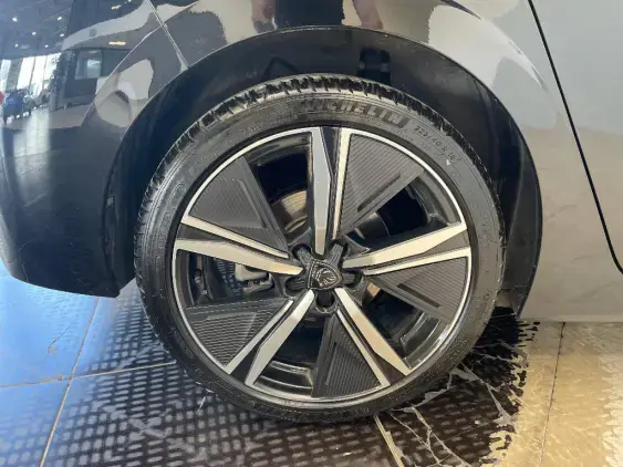 PEUGEOT 308 III - voiture d'occasion - Photo 25