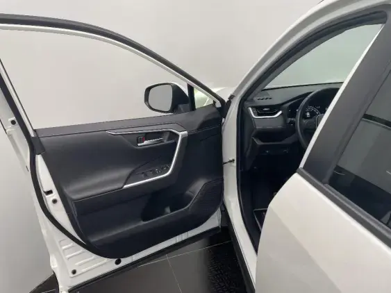 TOYOTA RAV4 V - voiture d'occasion - Photo 19