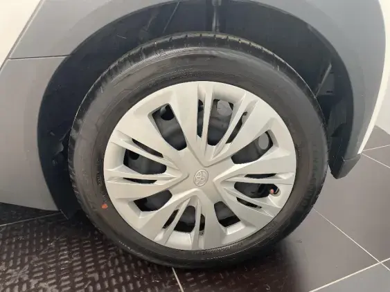 TOYOTA AYGO X - voiture d'occasion - Photo 24