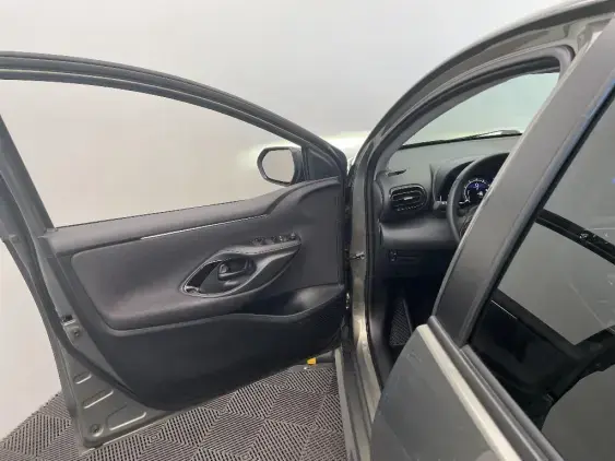 TOYOTA YARIS IV - voiture d'occasion - Photo 19