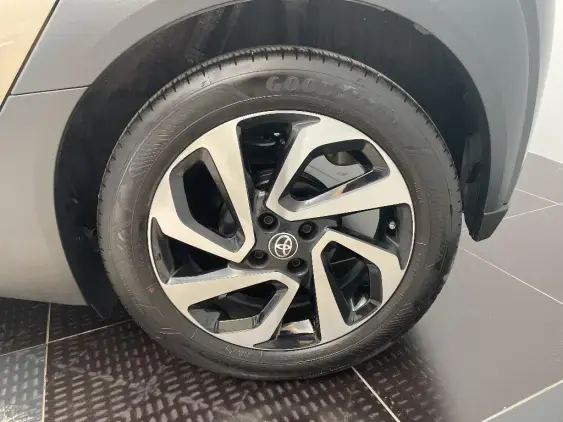 TOYOTA AYGO X - voiture d'occasion - Photo 24