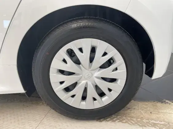 TOYOTA YARIS IV - voiture d'occasion - Photo 24