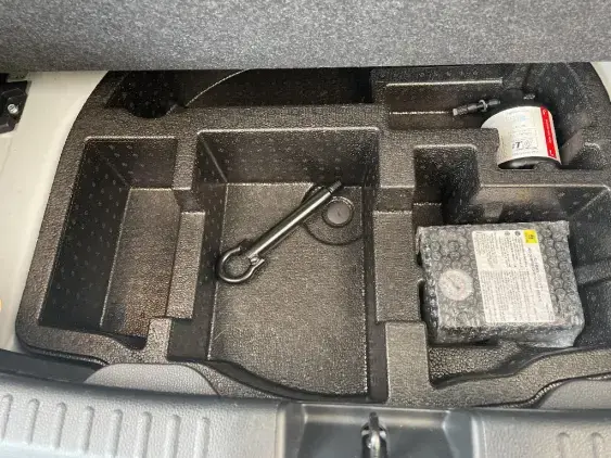 TOYOTA YARIS IV - voiture d'occasion - Photo 17