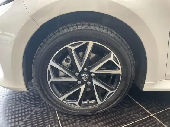 TOYOTA YARIS IV - voiture d'occasion - Photo 23