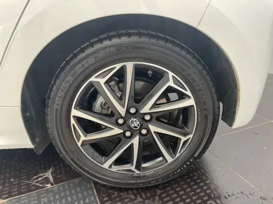 TOYOTA YARIS IV - voiture d'occasion - Photo 24