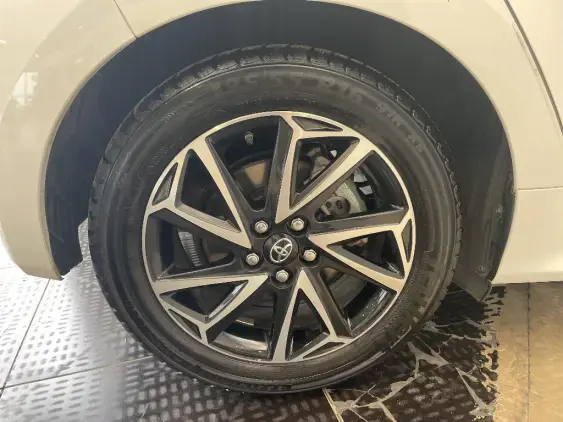 TOYOTA YARIS IV - voiture d'occasion - Photo 25