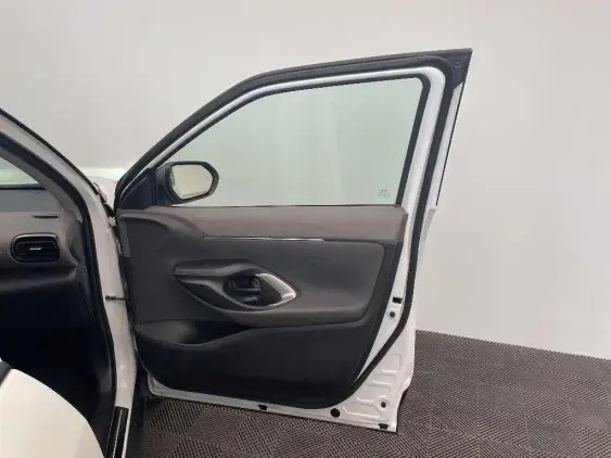 TOYOTA YARIS CROSS I - voiture d'occasion - Photo 20