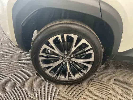 TOYOTA YARIS CROSS I - voiture d'occasion - Photo 25