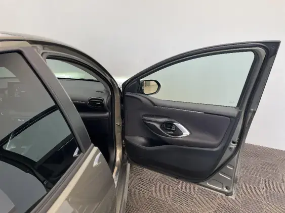 TOYOTA YARIS IV - voiture d'occasion - Photo 20