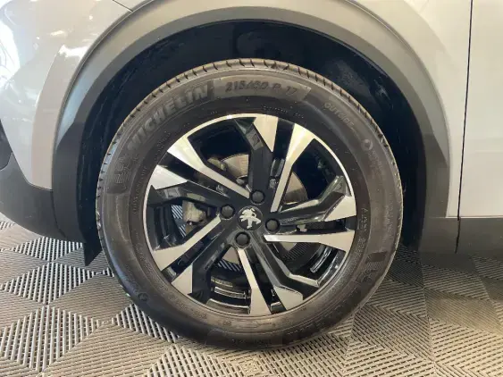 PEUGEOT 2008 II - voiture d'occasion - Photo 23