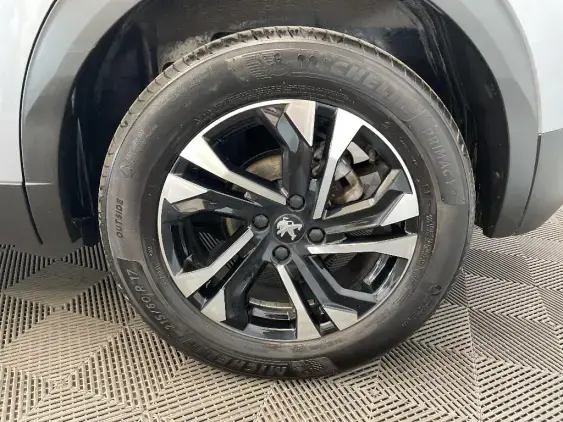 PEUGEOT 2008 II - voiture d'occasion - Photo 24