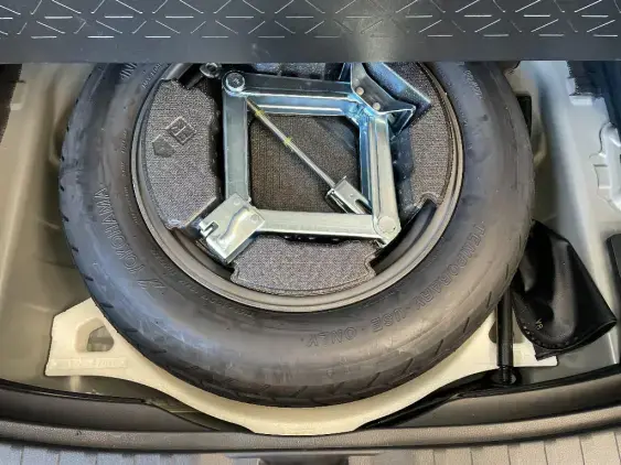 TOYOTA RAV4 V - voiture d'occasion - Photo 17