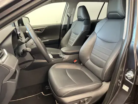 TOYOTA RAV4 V - voiture d'occasion - Photo 18