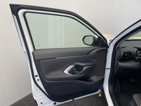 TOYOTA YARIS CROSS I - voiture d'occasion - Photo 19