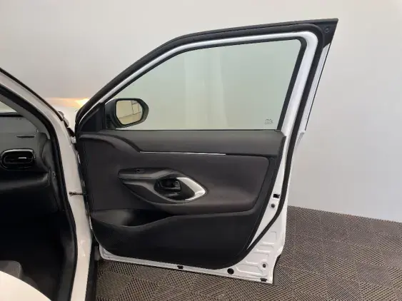 TOYOTA YARIS CROSS I - voiture d'occasion - Photo 20